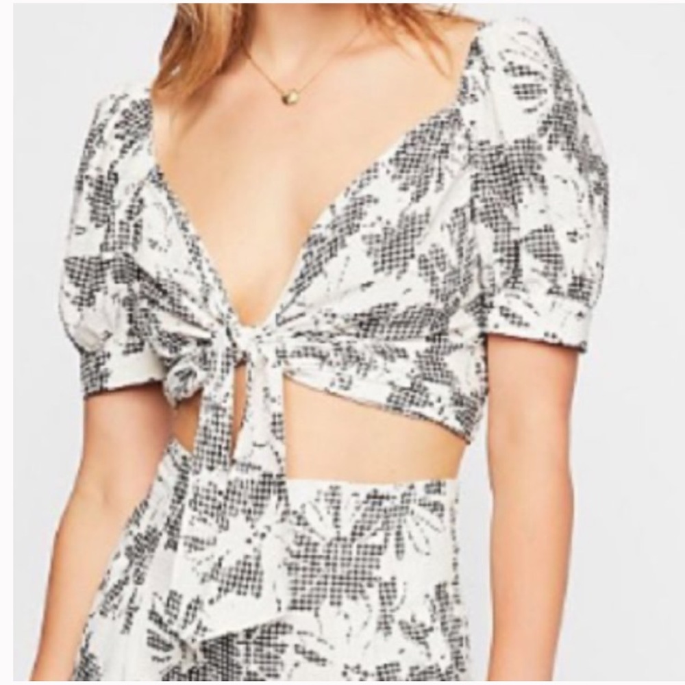 Free People Black and White Puff Sleeve Crop Blouse